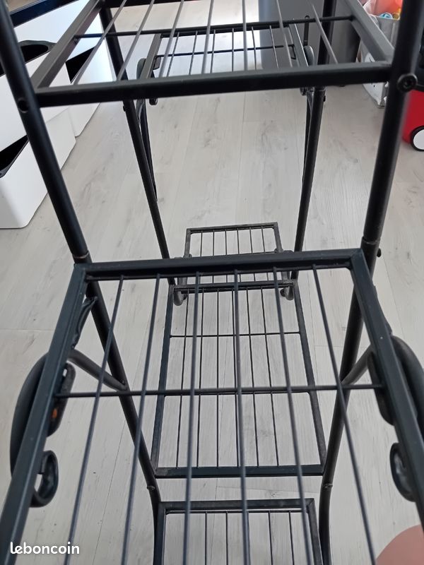 Étagère en fer forgé noir pour plante (image 5)