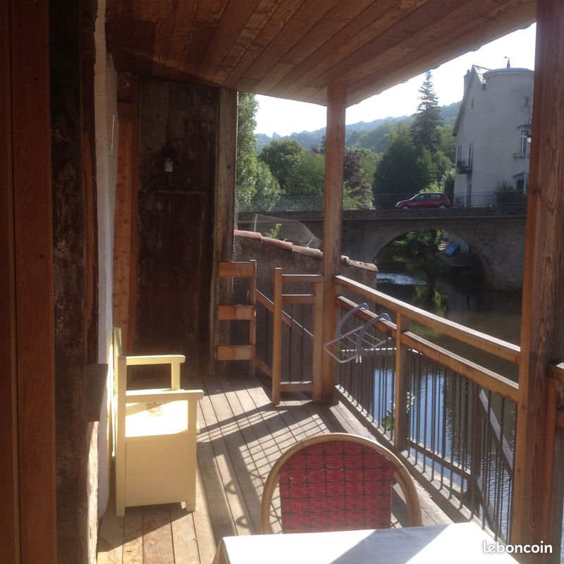 Appartement 1 pièce 51 m² · à Aurillac · 51 m² · 555 €