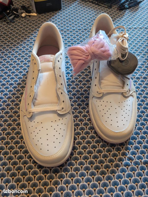 Jordan 1 rétro low Travis scott shy pink nike (image 2)