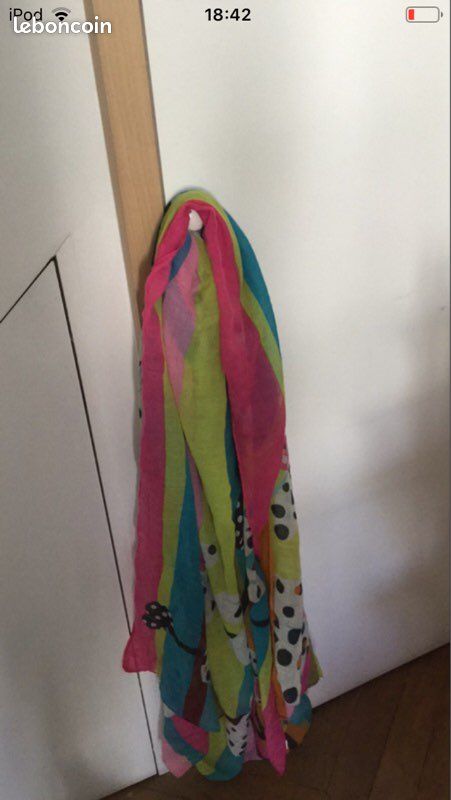 Châle multicolore (image 3)