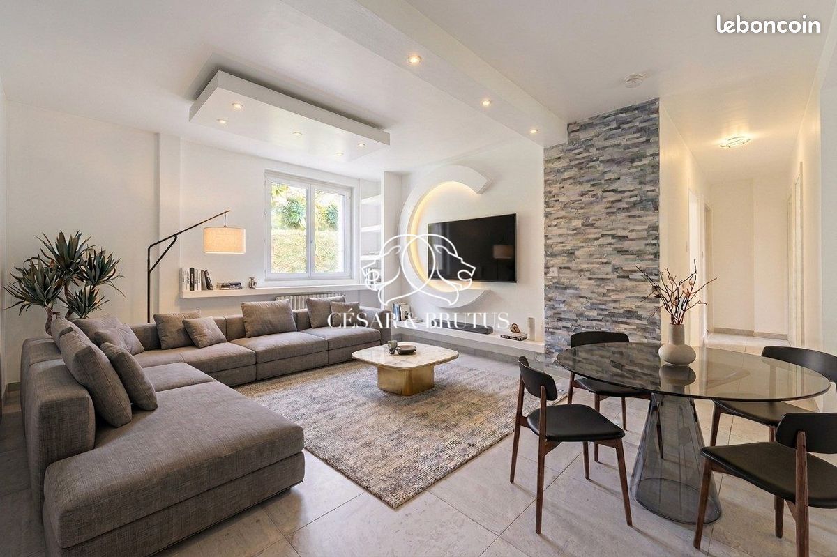 Appartement 5 pièces 84 m² · à Lyon · 84 m² · 220 000 €