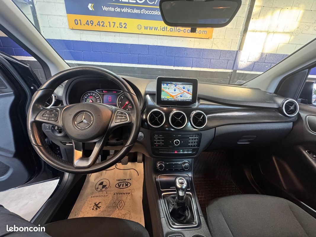 MERCEDES CLASSE B 180 d Intuition (image 11)
