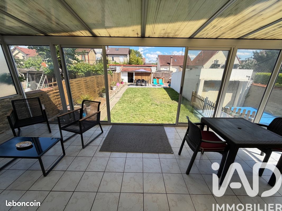 Maison 5 pièces 104 m² · à Villeneuve-le-Roi · 104 m² · 299 000 €