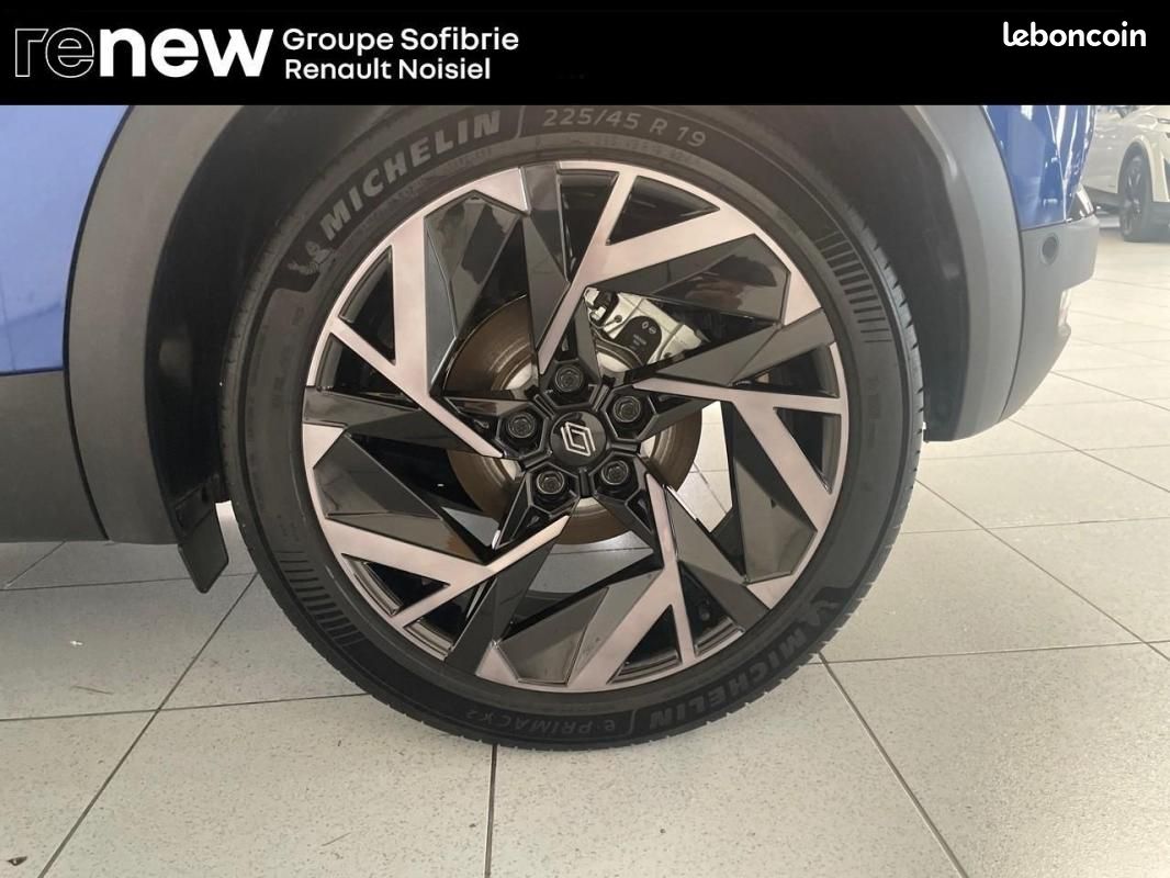 Renault Captur E-Tech full hybrid 145 ch esprit Alpine (image 11)