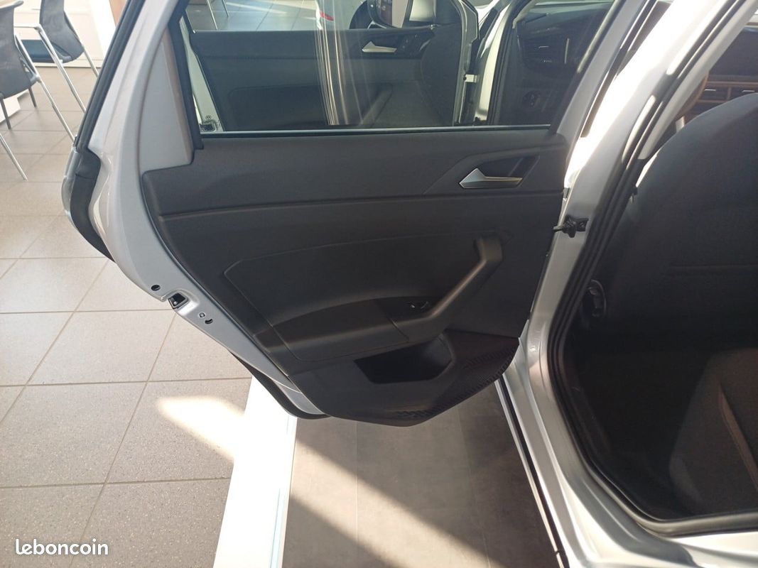 VOLKSWAGEN Taigo 1.0 TSI 116 DSG7 VW Edition (image 27)