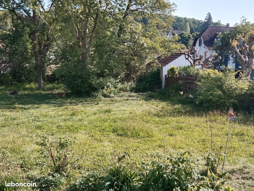 1000m² de terrain de construction, · à Paris · 44 000 €