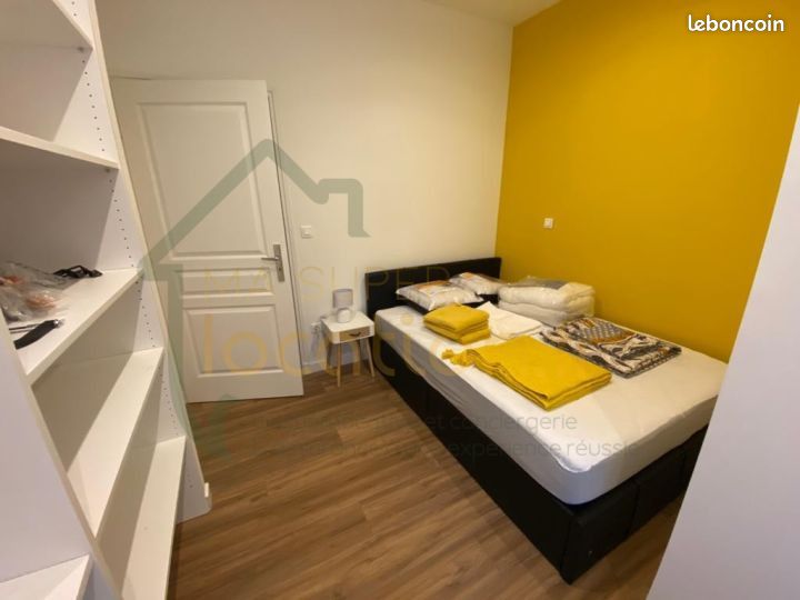 Appartement 1 pièce(s) 20 m²à louer Saint-quentin
