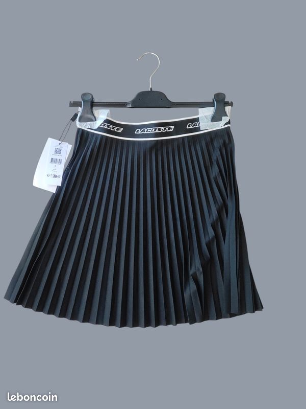 Jupe plissée Lacoste noire, neuve avec étiquettes (image 1)
