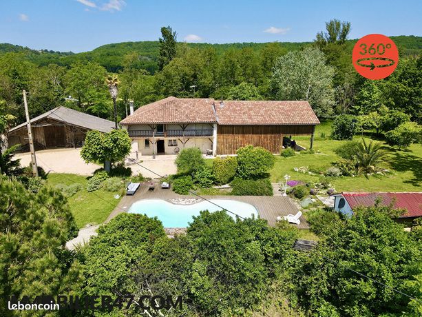Propriété 5 pièces 280 m²