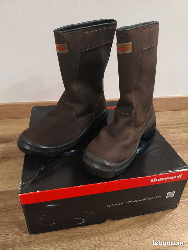 Paire de bottes chaussures sécurité fourrées honeywell bacou silvex s3 ci src (image 1)