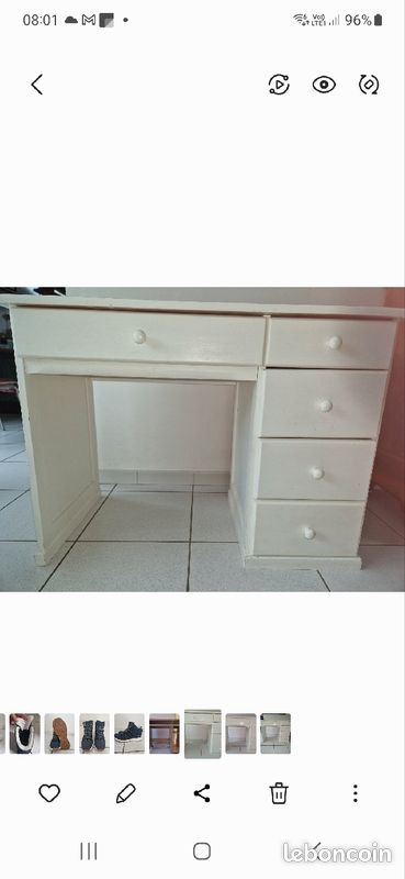 Bureau (image 1)