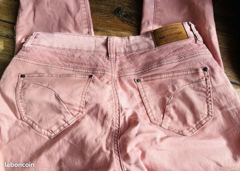 Très joli jean vieux rose Cache Cache Vêtements