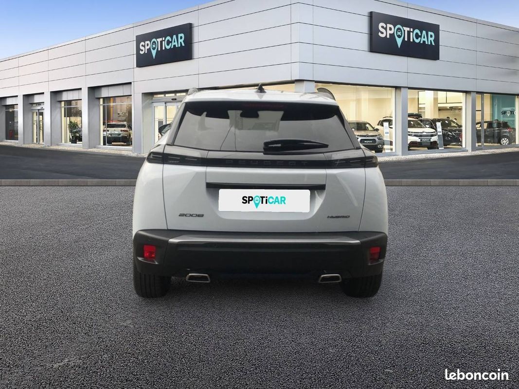 PEUGEOT 2008 Hybrid 145 e-DCS6 Allure (image 5)