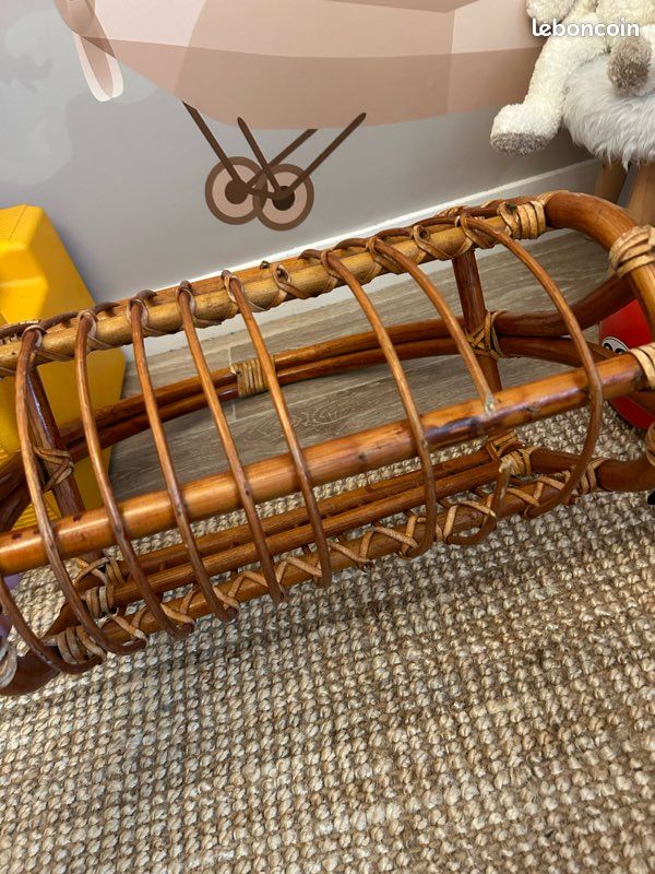 Porte revue vintage en osier et rotin (image 3)