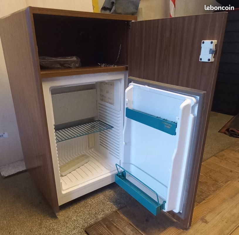Geräuscharmer Minibar für Hotels 55 Liter h3449
