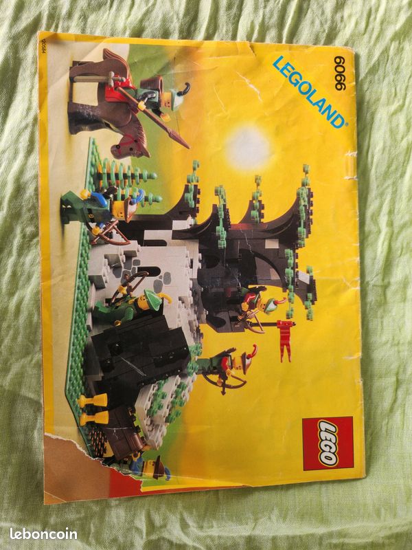 Lego médiéval – 6066 – la cachette de robin des bois (image 8)