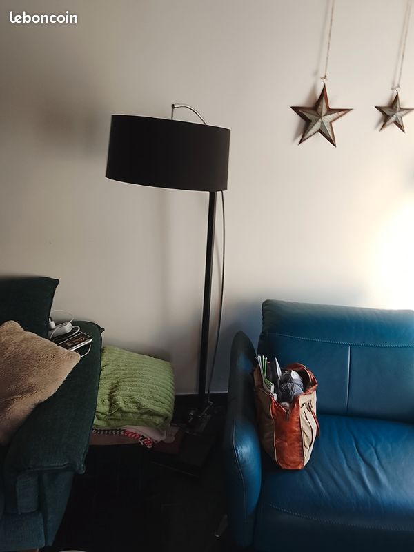 Lampe sur pied design noir (image 1)