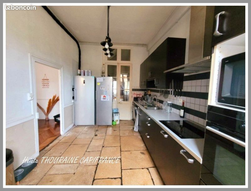 Maison 9 pièces 230 m² - Saint-Maixent-l'École 79400 (image 2)