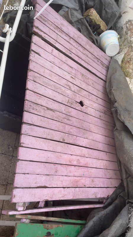 Table de jardin avec banc (image 1)