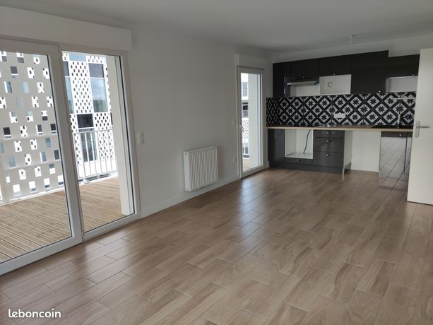 T3 de 66 m² + terrasse 17 m² + parking boxé