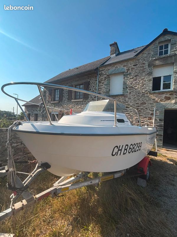 Bateaux Antares 450 – Prêt à naviguer (image 1)