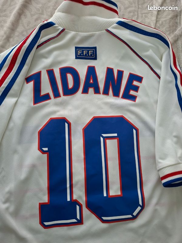 Maillot foot vintage Adidas équipe de France extérieur coupe du monde 98 floqué Zidane taille M (image 5)