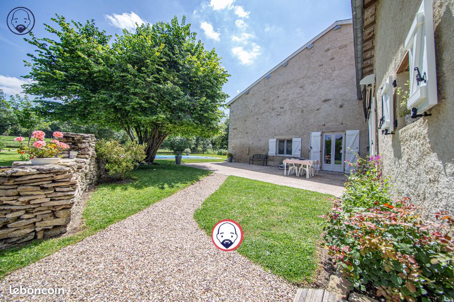 Maison 7 pièces 186 m² · à Sampigny · 186 m² · 260 000 €