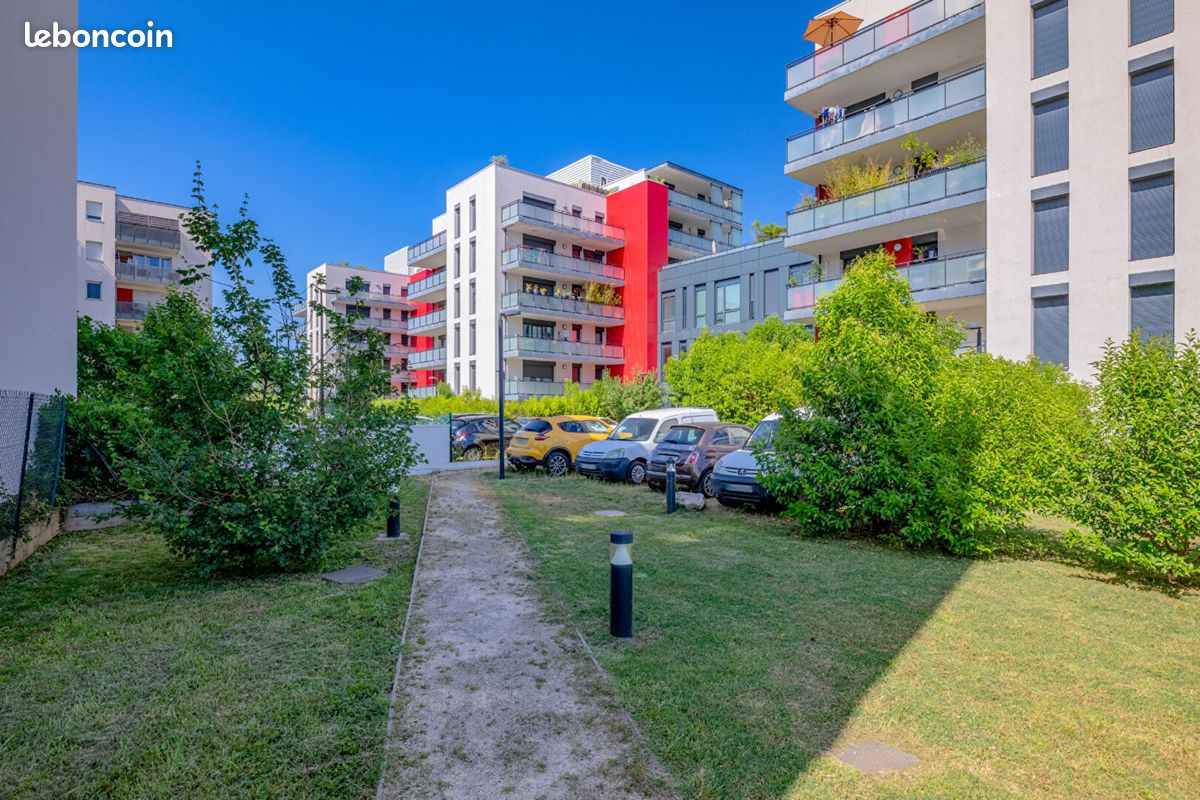 Appartement 3 pièces 63 m² · à Vaulx-en-Velin · 63 m² · 249 000 €