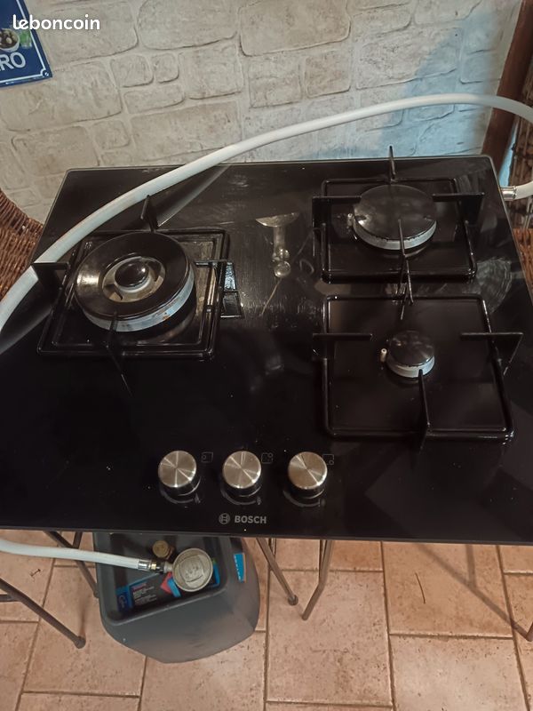 Plaque de cuisson au gaz BOSCH gamme professionnelle nettoyage facile ...
