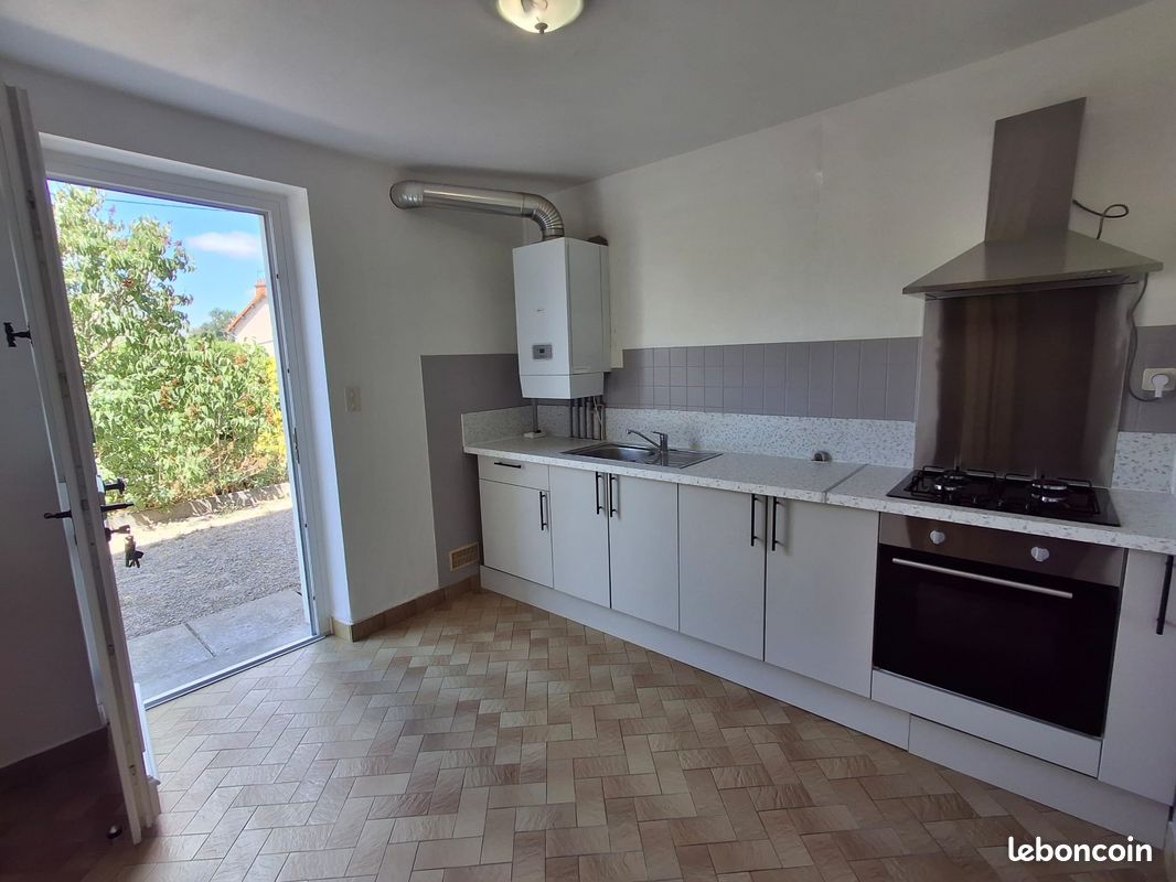 Appartement 1 pièce 34 m² · à Montluçon · 34 m² · 430 €
