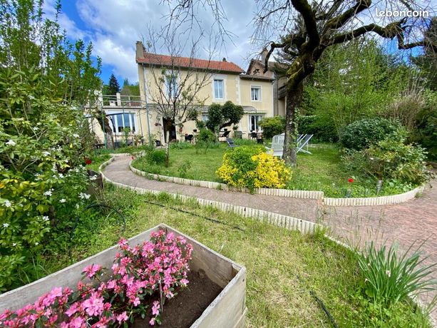 Maison 7 pièces 185 m²