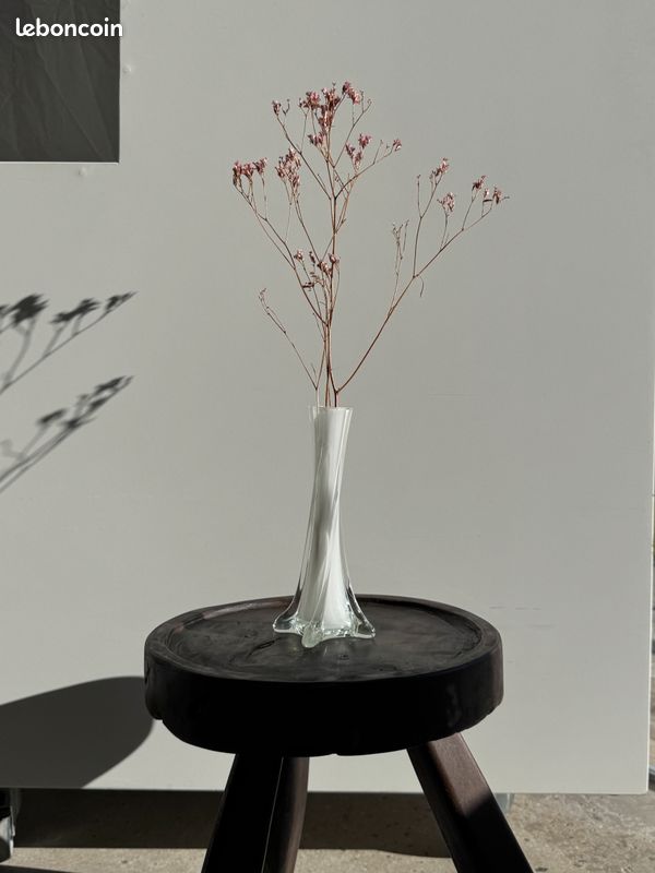 Vase soliflore blanc en verre (image 1)
