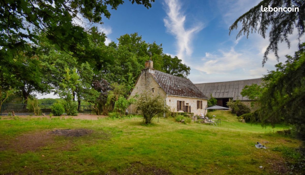 A vendre : petite ferme comprenant un gîte - Marcillac-la-Croisille 19320 Nougein (image principale 0)
