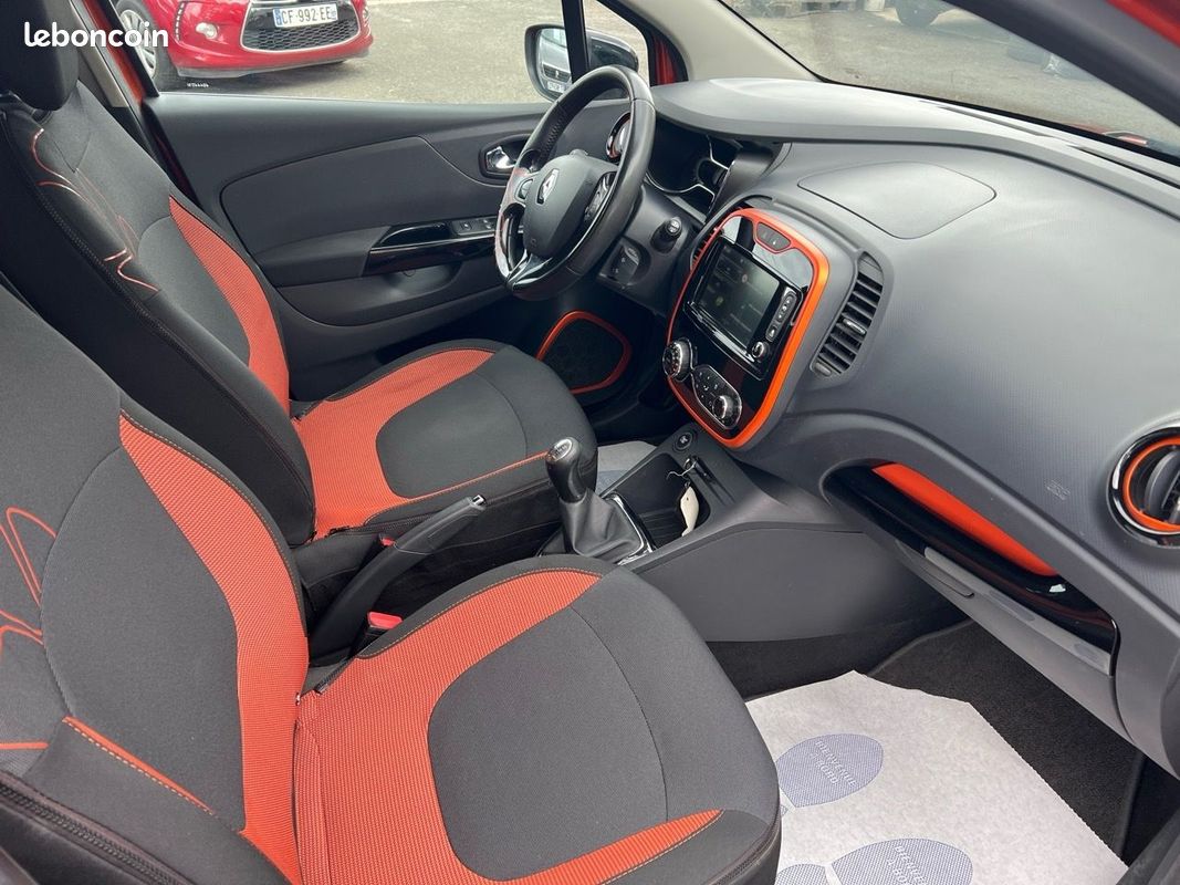 Renault CAPTUR 1.5 DCI 90CH STOP&START ENERGY INTENS ECO² (image 7)
