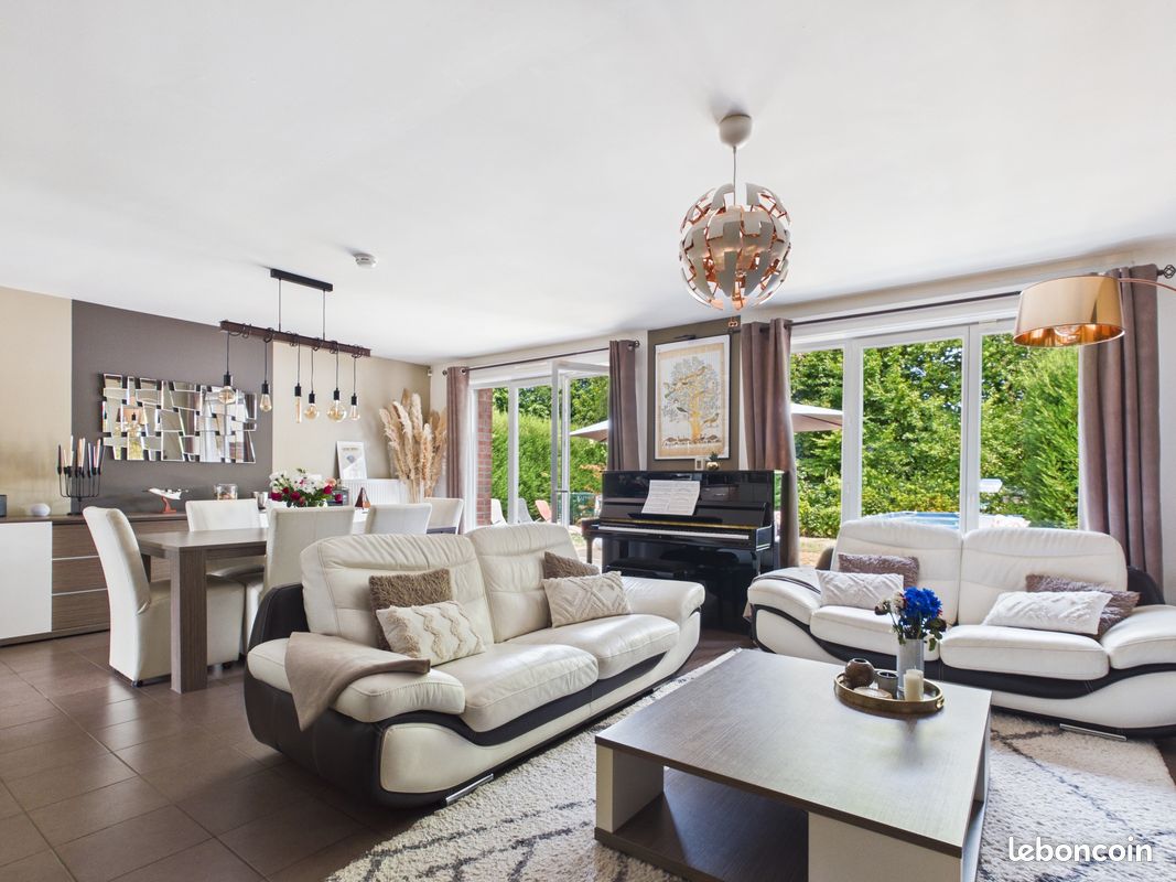 Maison 5 pièces 103 m² · à Lesquin · 103 m² · 379 000 €