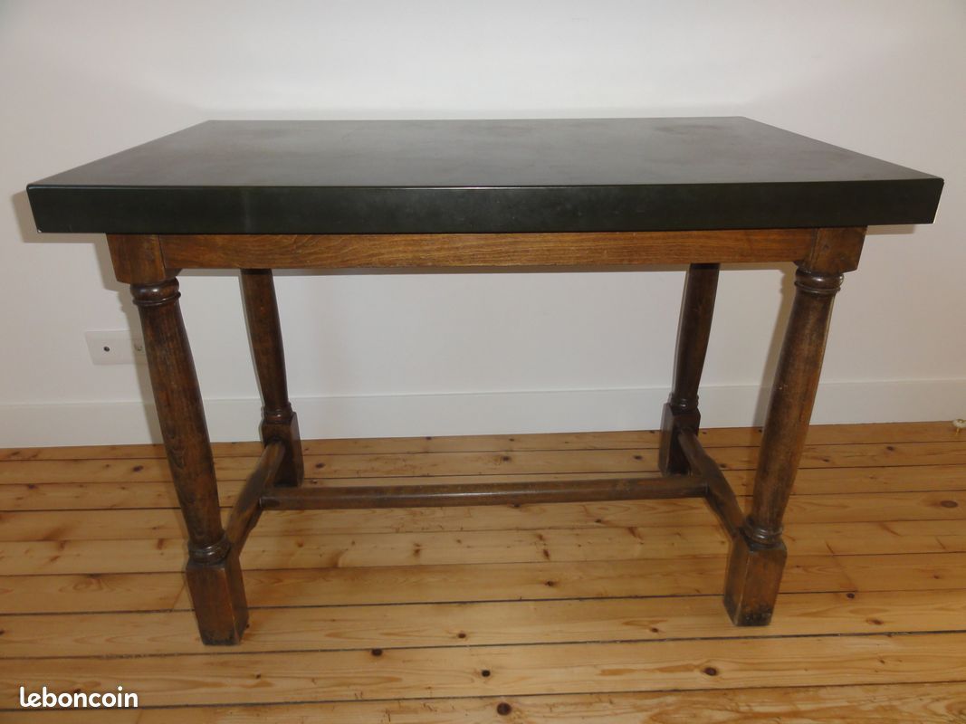 Table avec plateau en bakélite (image 1)