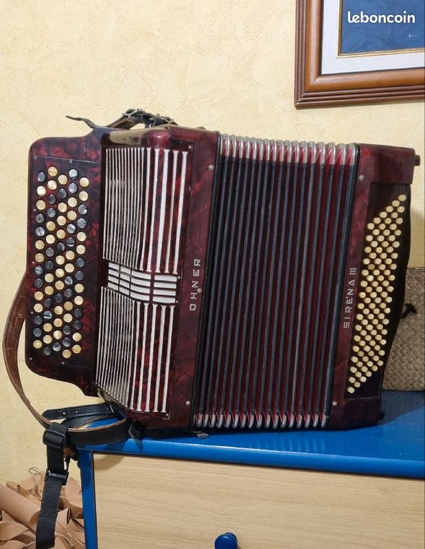 Accordeon hohner Sirena III (image 1)