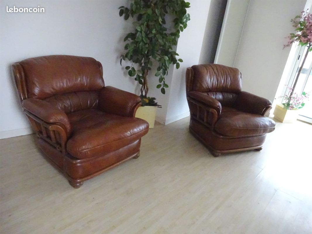 Canape 3 place + 2 fauteuil + pouf en cuir pleine fleur (image 2)