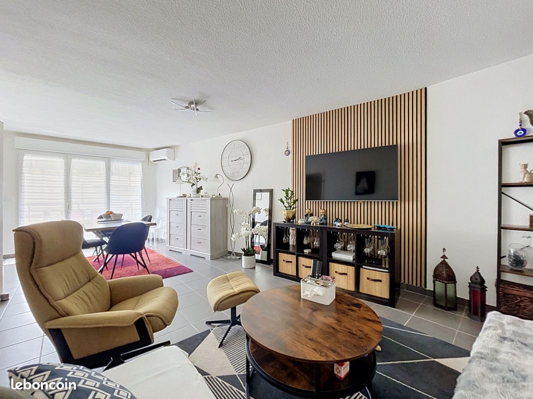 Parking 70 m² · à Antibes · 70 m² · 390 000 €