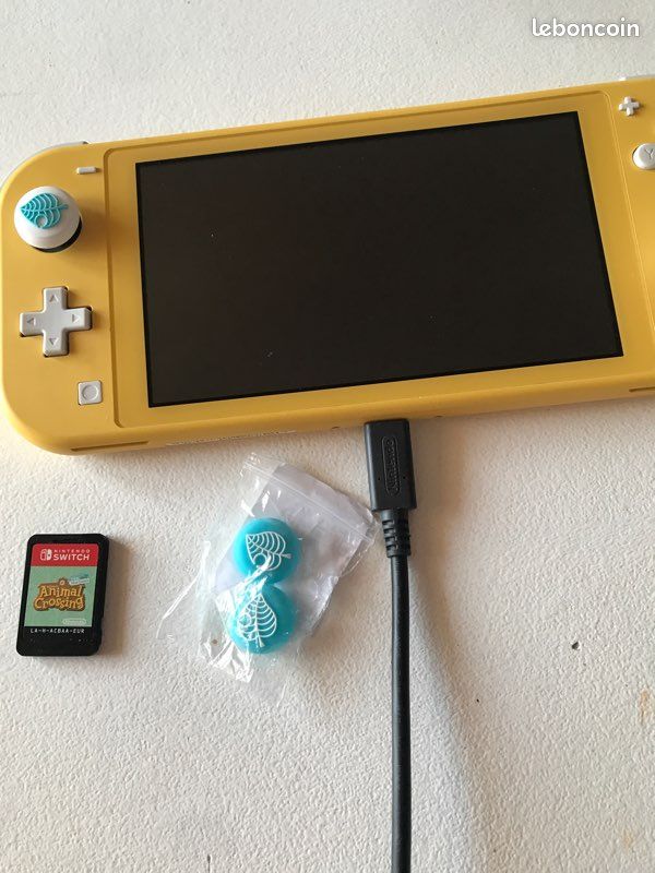 Nintendo switch lite (image 3)