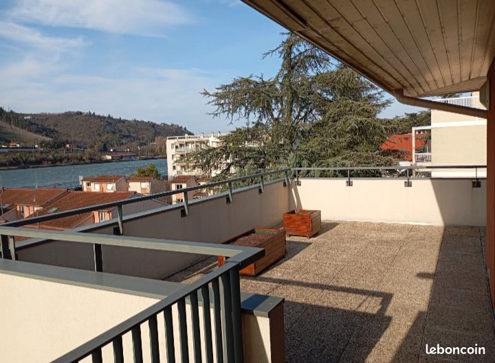 Appartement 2 pièces 63 m² · à Vienne · 63 m² · 870 €