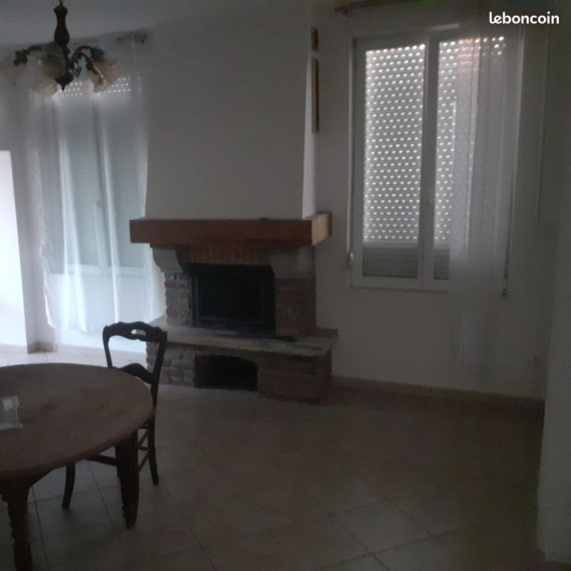 Maison 4 pièces 95 m² · à Sebourg · 95 m² · 830 €/mois
