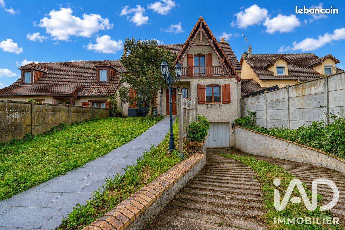 Maison 6 pièces 109 m² · à Domont · 109 m² · 429 000 €