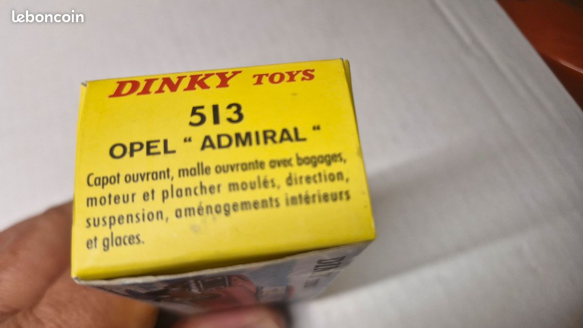 DINKY TOYS 513 OPEL ADMIRAL alkuperäisessä laatikossa. Lelut