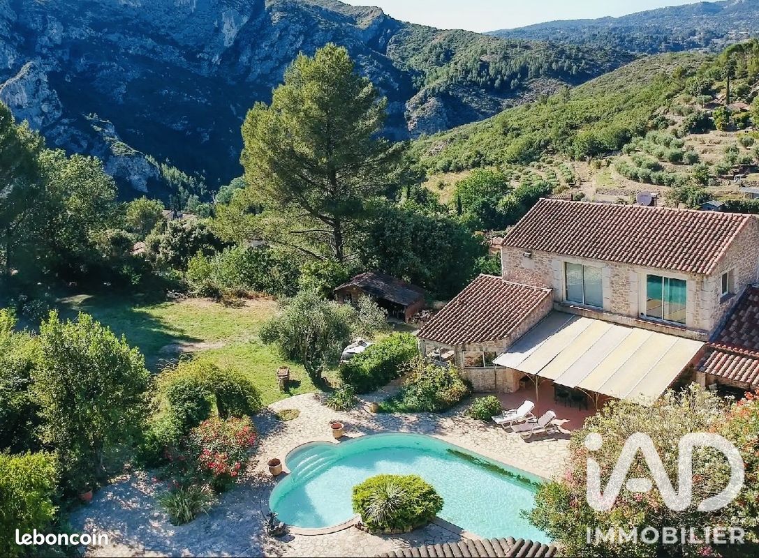 Maison 4 pièces 155 m² · à Roquevaire · 155 m² · 630 000 €