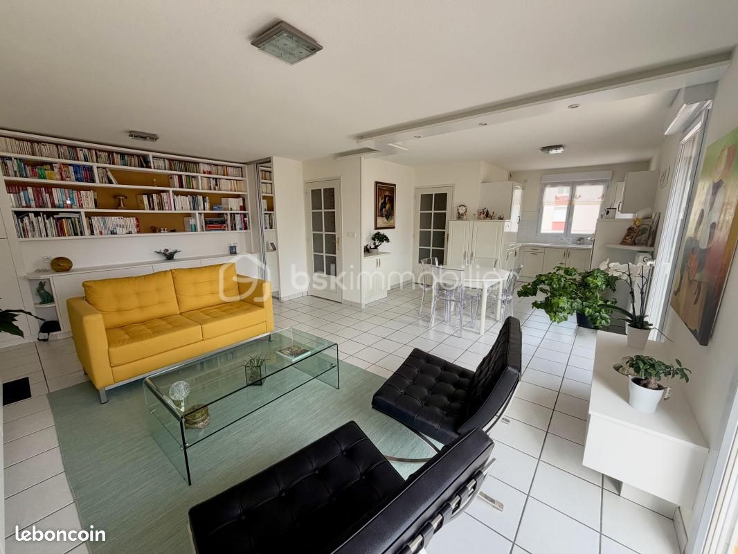Appartement 4 pièces 90 m² · à Le Coteau · 90 m² · 179 000 €