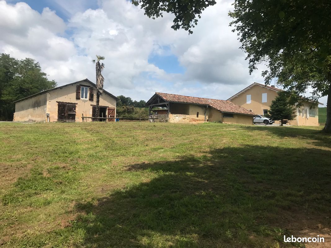 Maison 6 pièces 160 m² · à Lahosse · 160 m² · 229 000 €