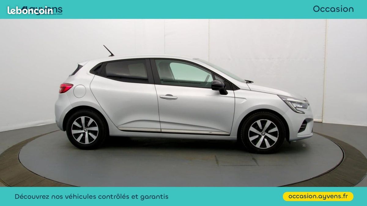 Renault Clio 1.6 E-Tech 145ch full hybrid Evolution (image 16)