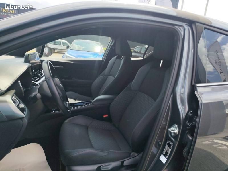 Toyota C-HR 1.8 Hybride 122ch Design E-CVT (image 11)