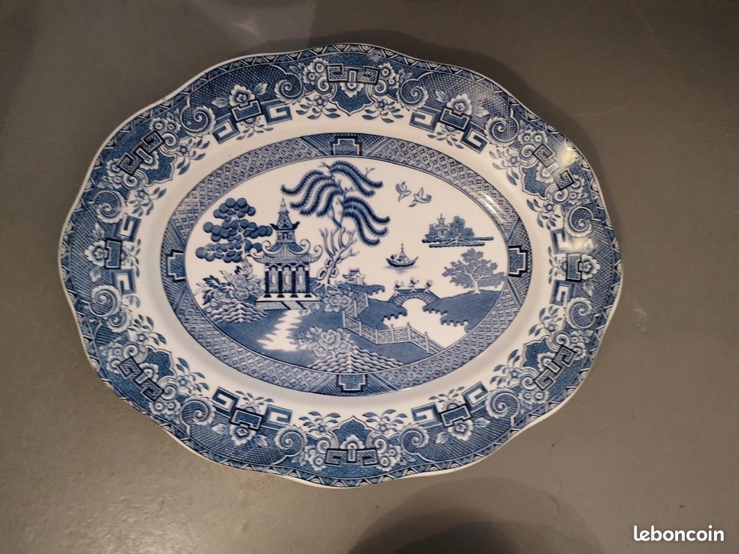 Plat de service vintage estampillé Churchill Blue willow (image 2)